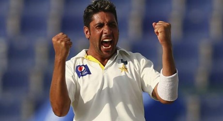 Imran-Khan-of-Pakistan-celebrates-22