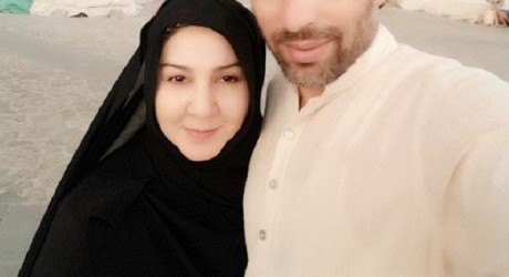 `Misbah Ul Haq Performing Umrah With His Wife