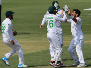 Pak Team Celebrating Victory Against SA